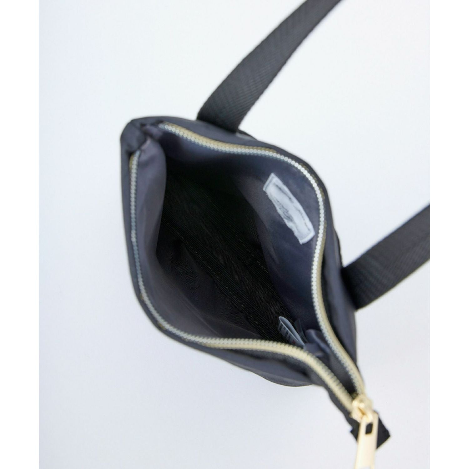 Legato Largo Fuwari Smart Phone Shoulder Bag (SA)