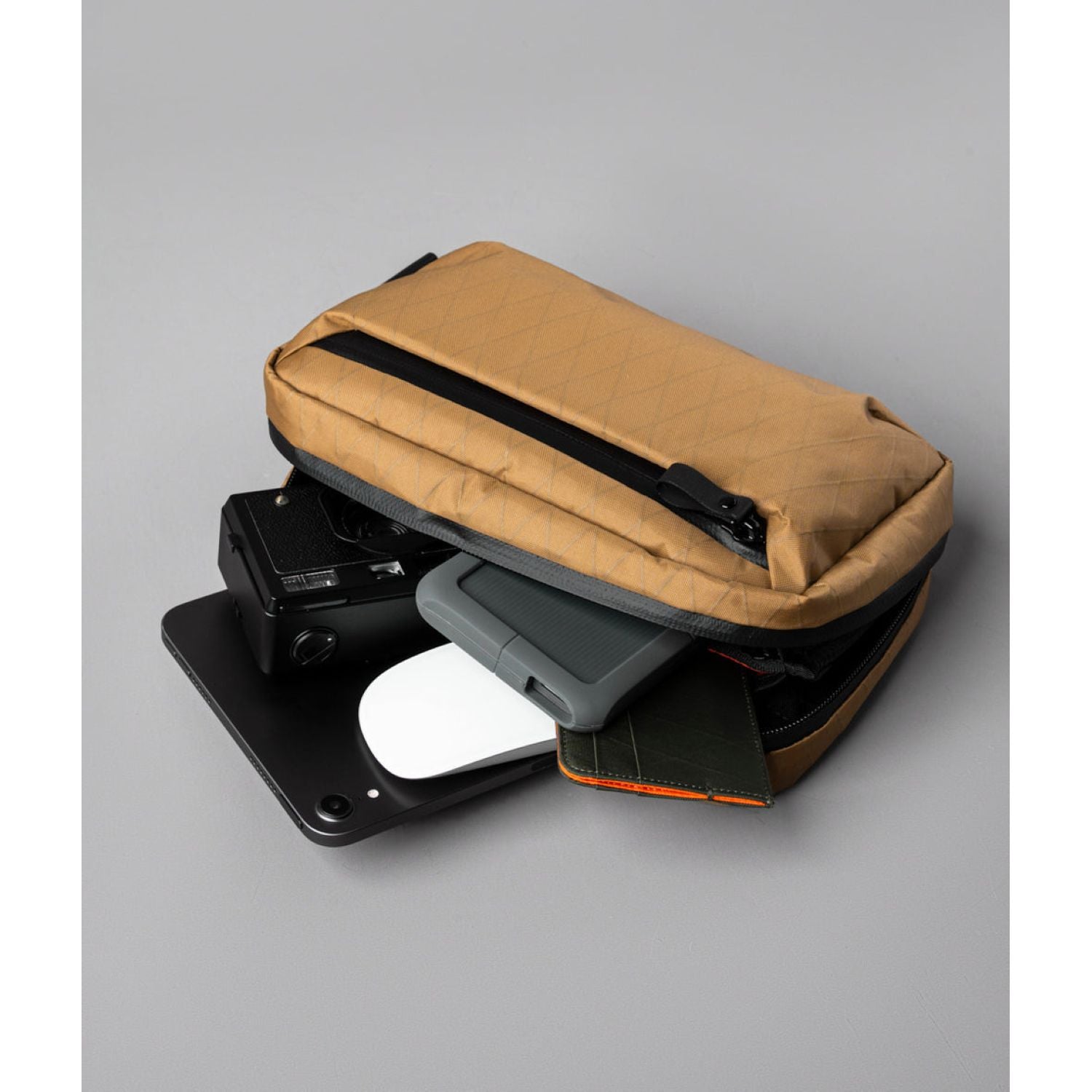 ALPAKA Elements Tech Case Sling