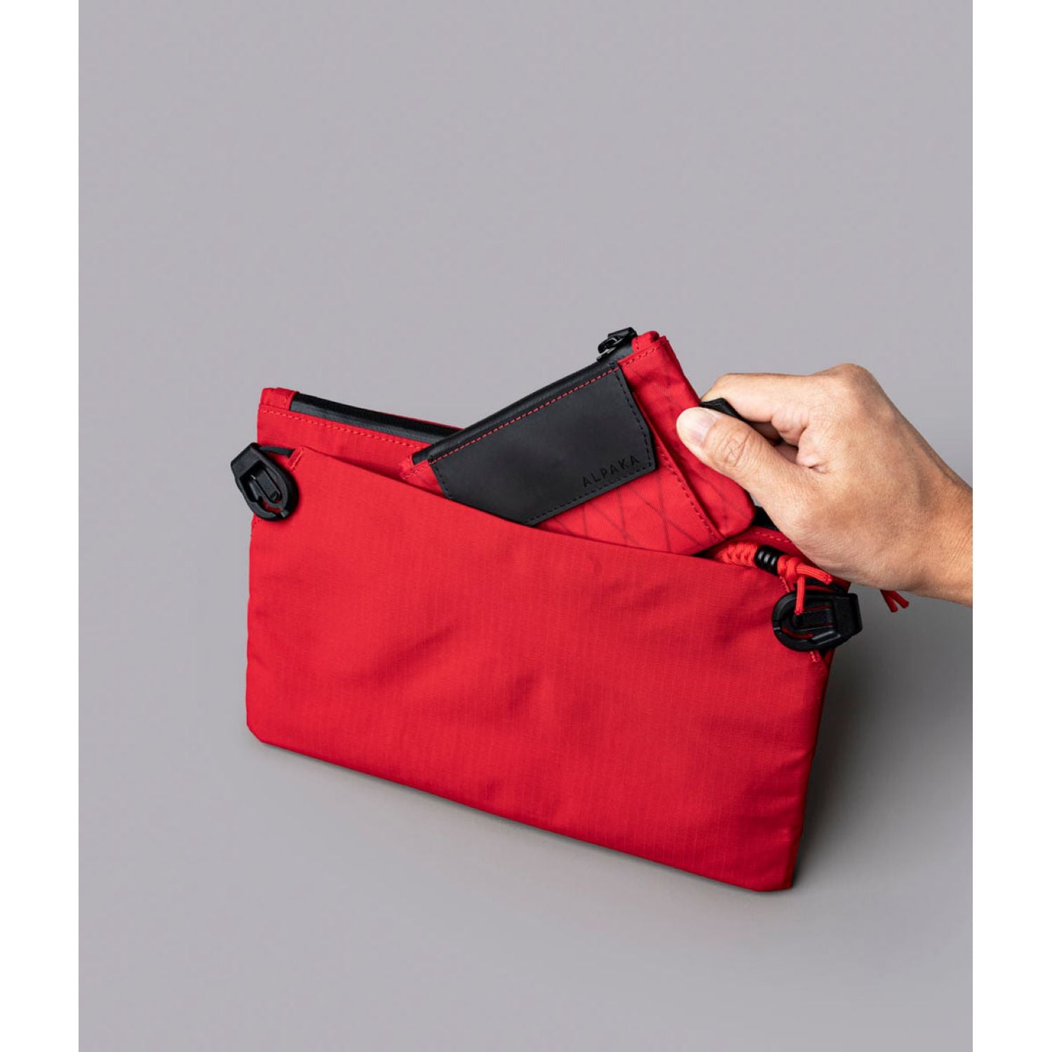 ALPAKA Zip Pouch Max V2