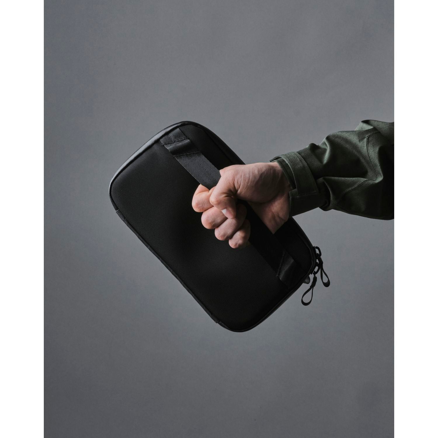 ALPAKA Elements Tech Case Sling Mini