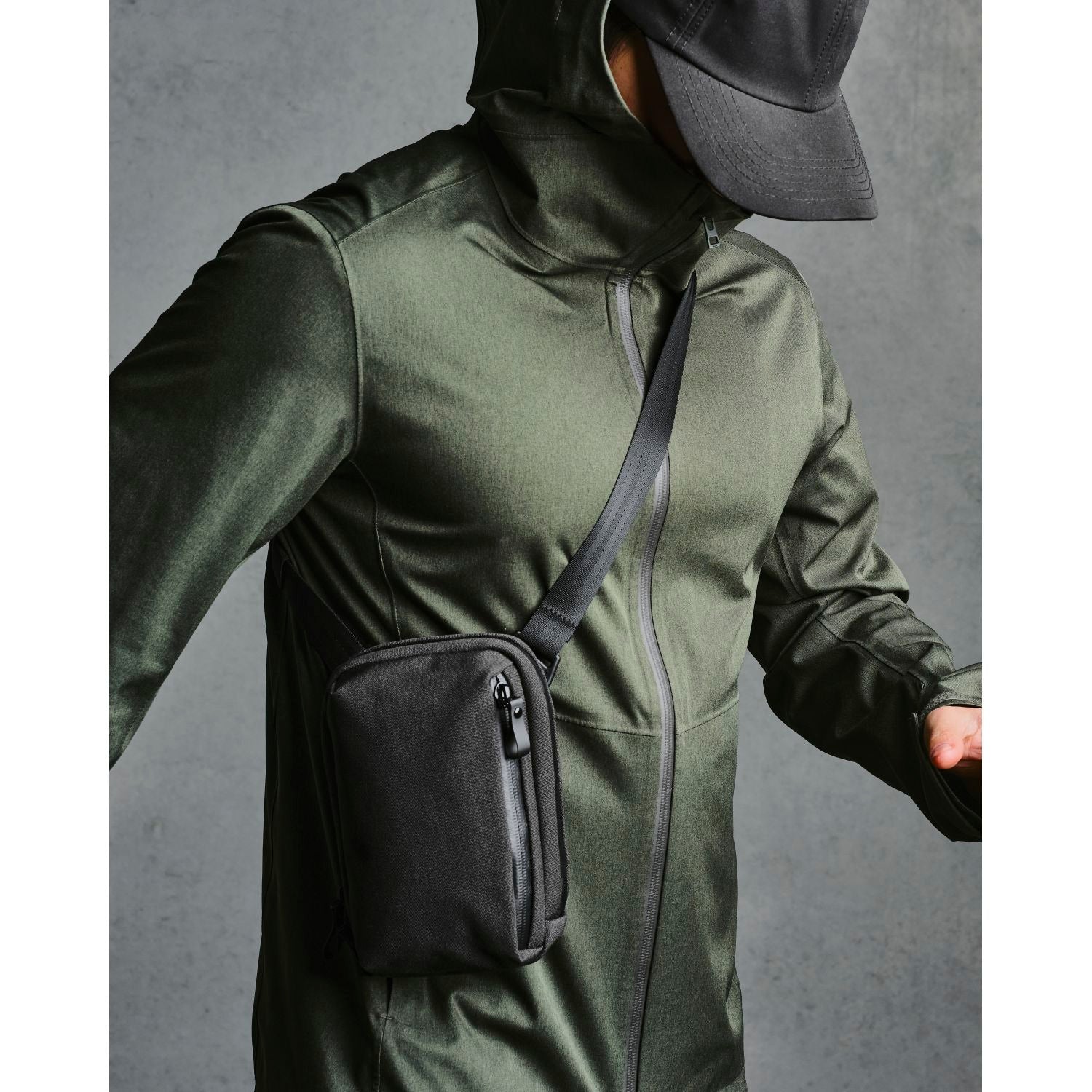 ALPAKA Metro Sling (Axoflux)