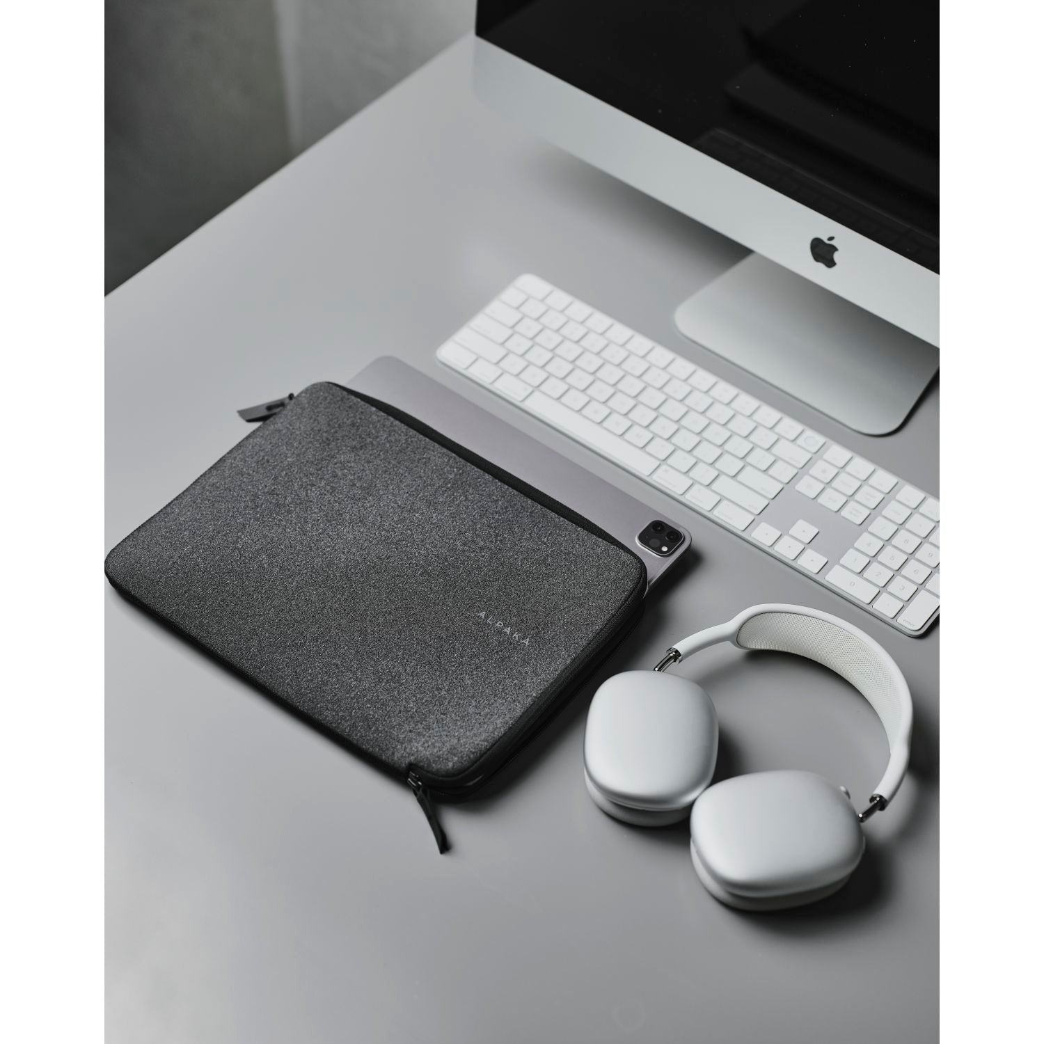 ALPAKA Slim Tablet Sleeve 12.9"