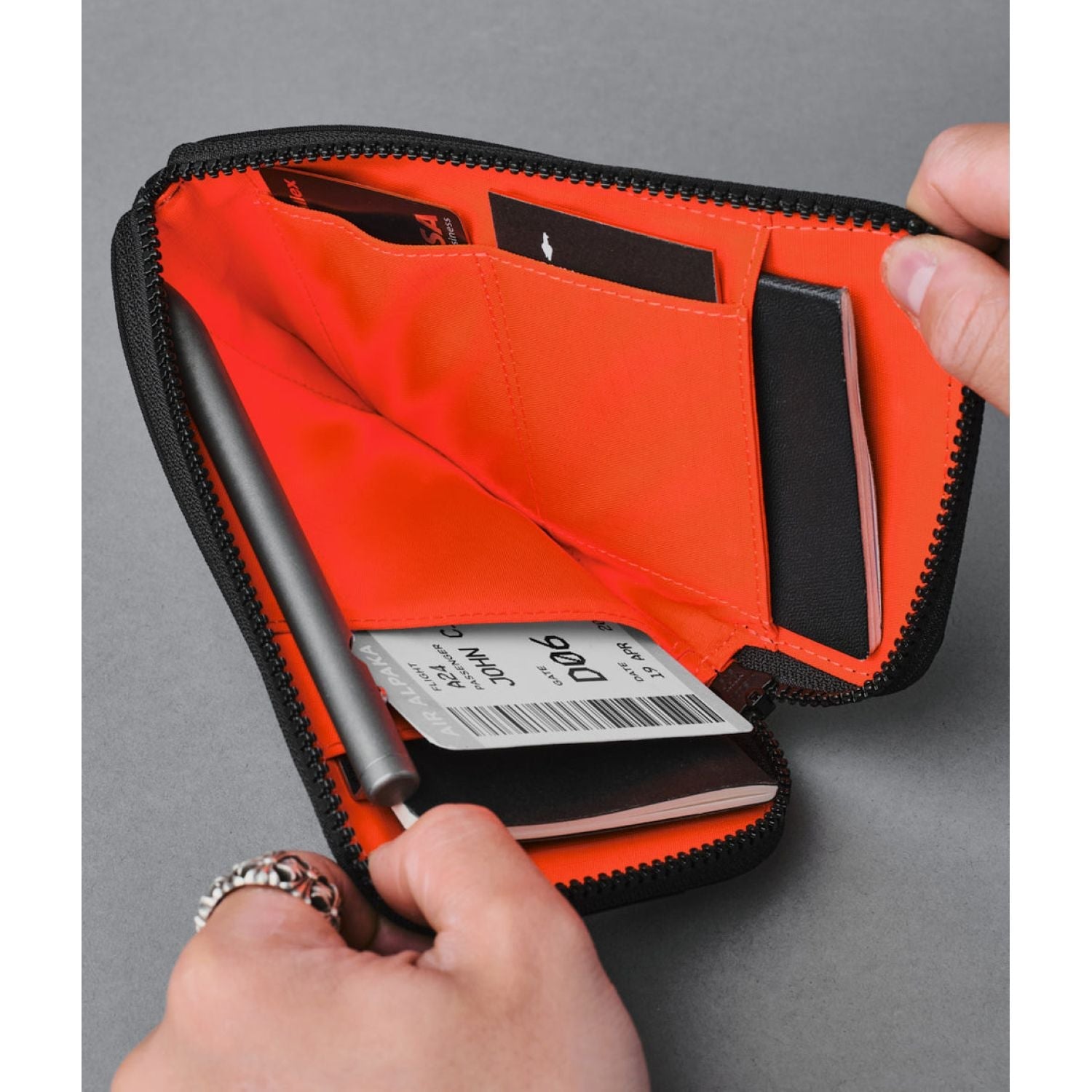ALPAKA Zip Travel Wallet