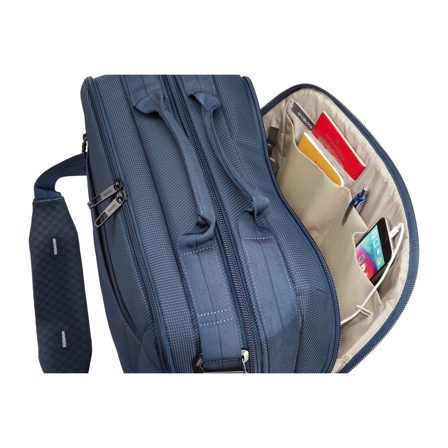 Thule Crossover 2 Boarding Bag 25L