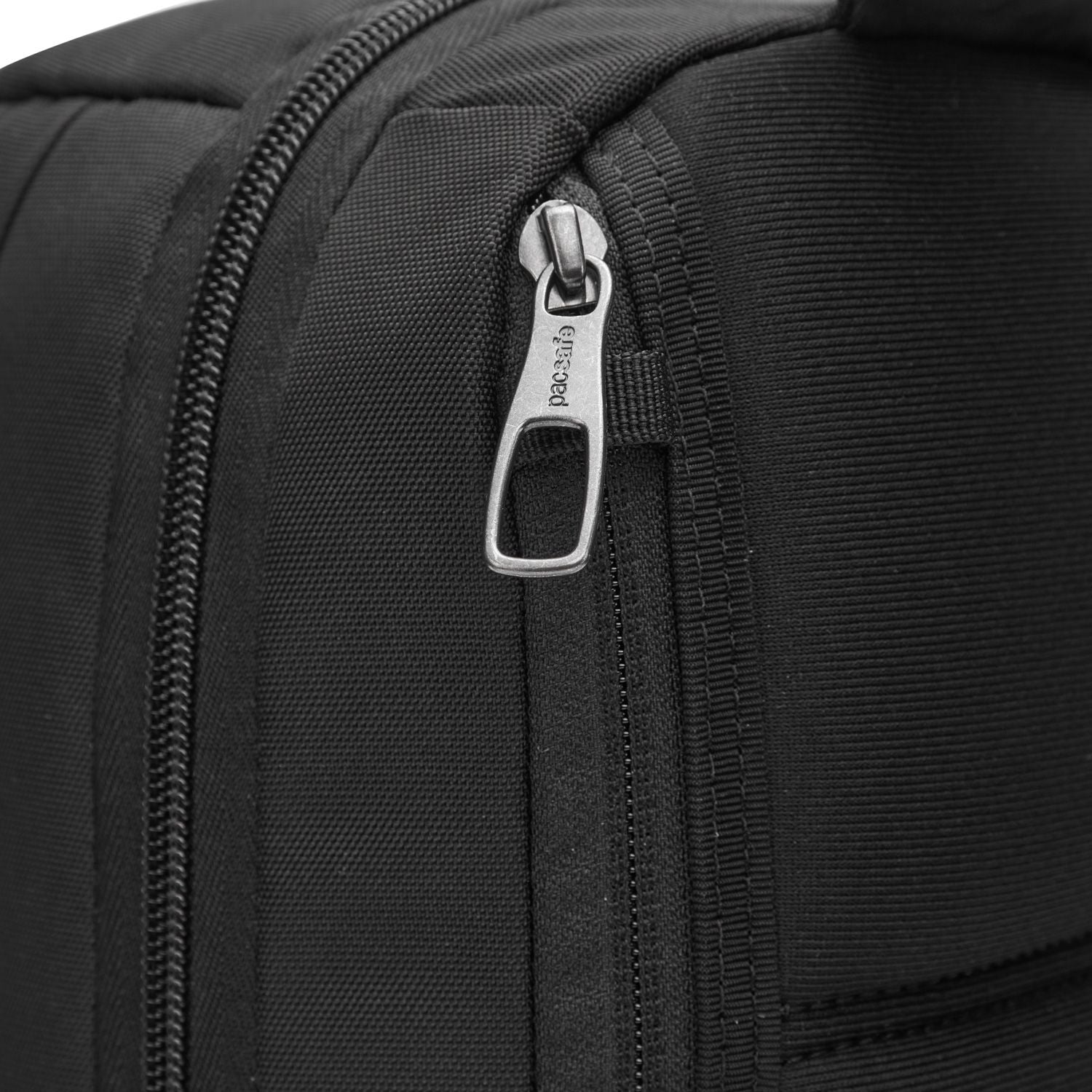 Pacsafe Metrosafe X 16" Anti-Theft Commuter Backpack (SA)