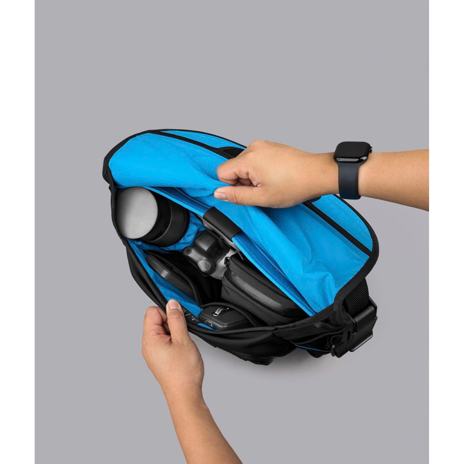 ALPAKA 7Ven Messenger Decade Edition 14" Ballastic Nylon 840D Bag