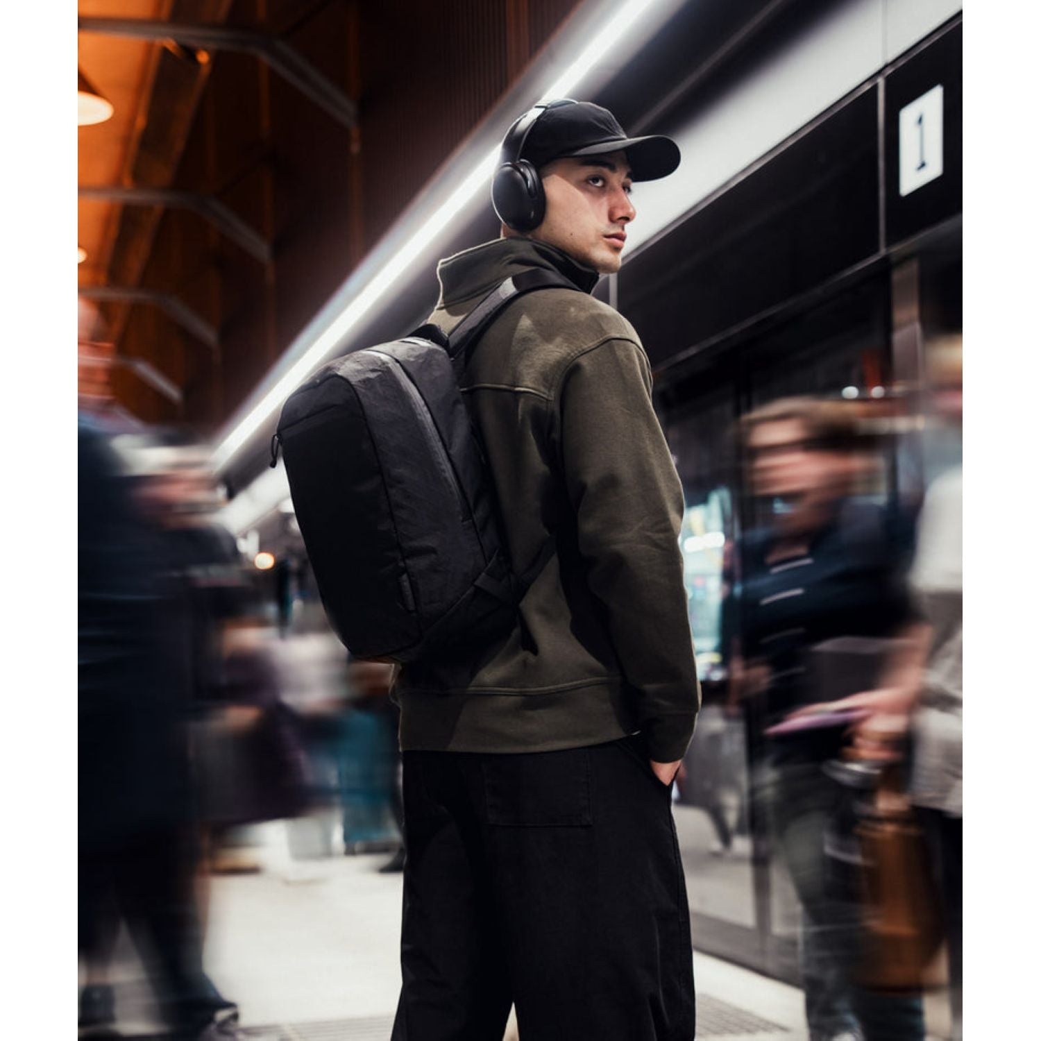 ALPAKA Essential Backpack Lite 16L