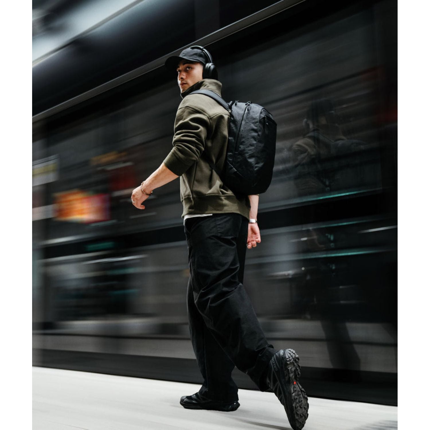 ALPAKA Essential Backpack Lite 16L