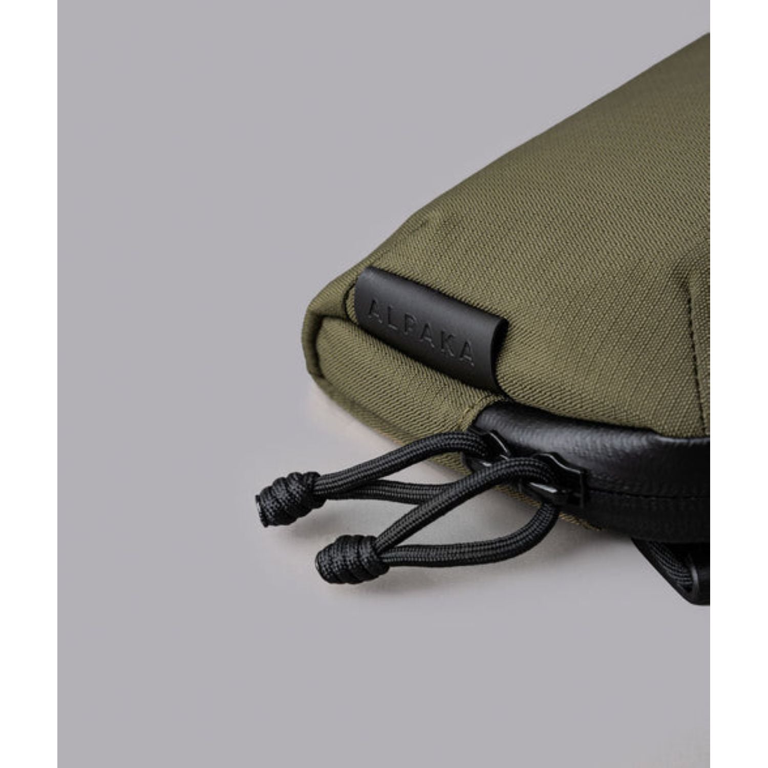 ALPAKA Flight Pouch Pro
