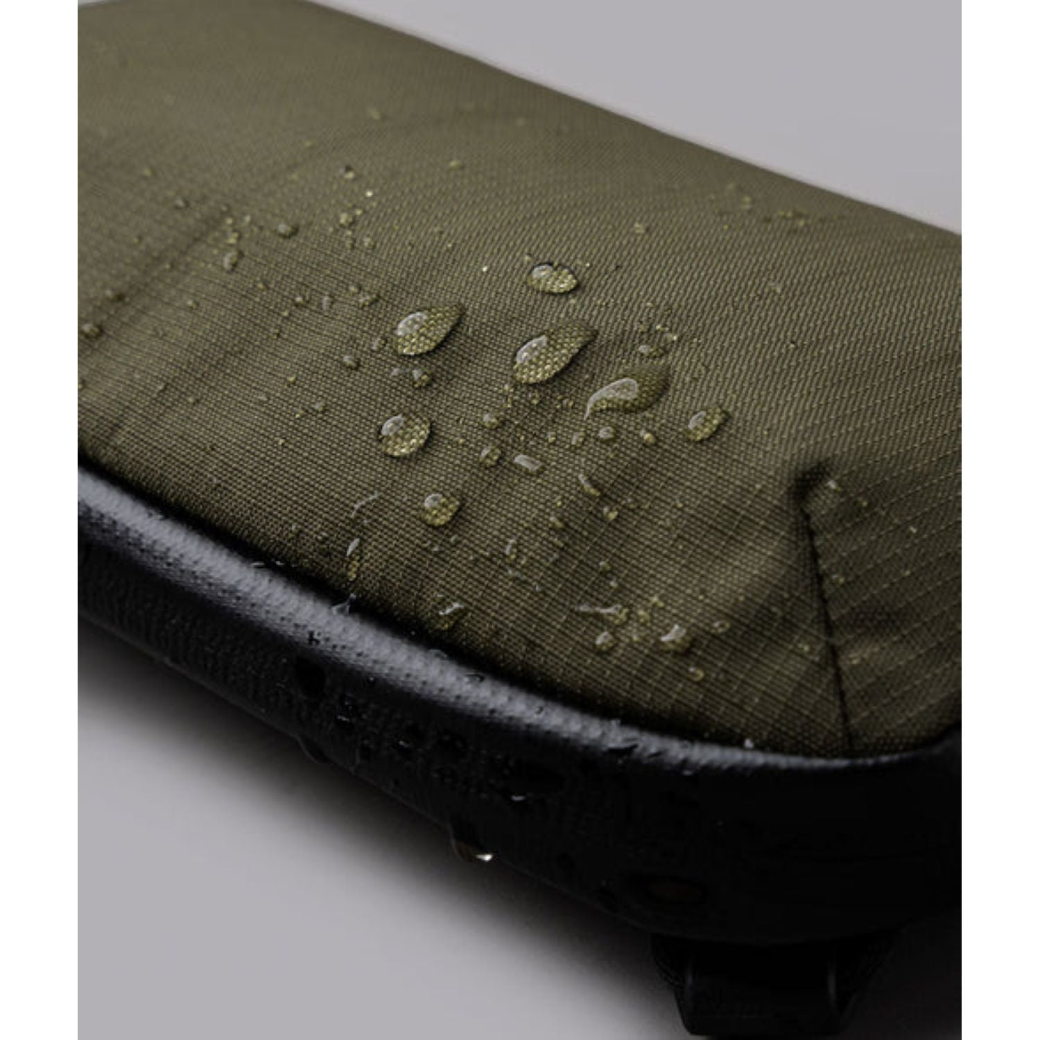 ALPAKA Flight Pouch Pro