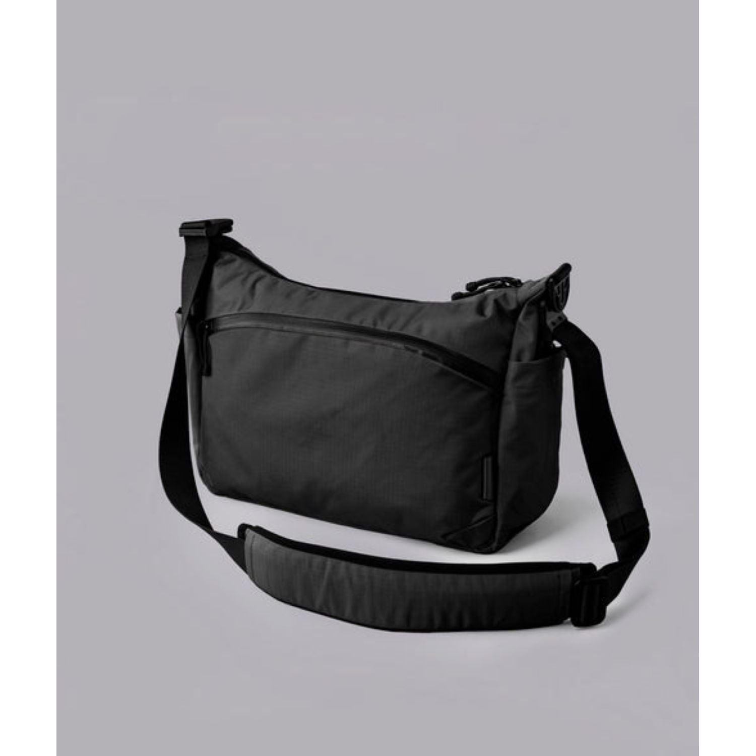 ALPAKA Flight Satchel