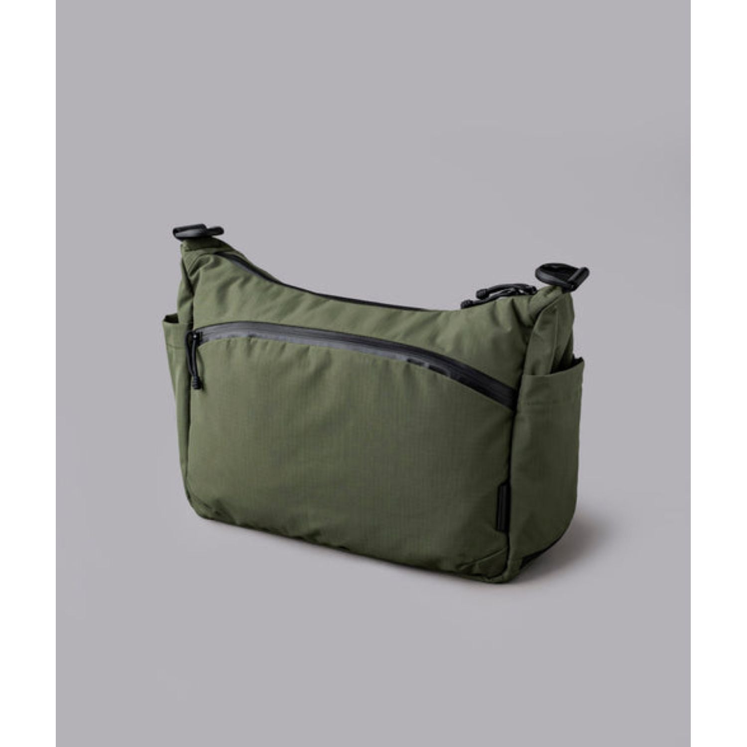 ALPAKA Flight Satchel