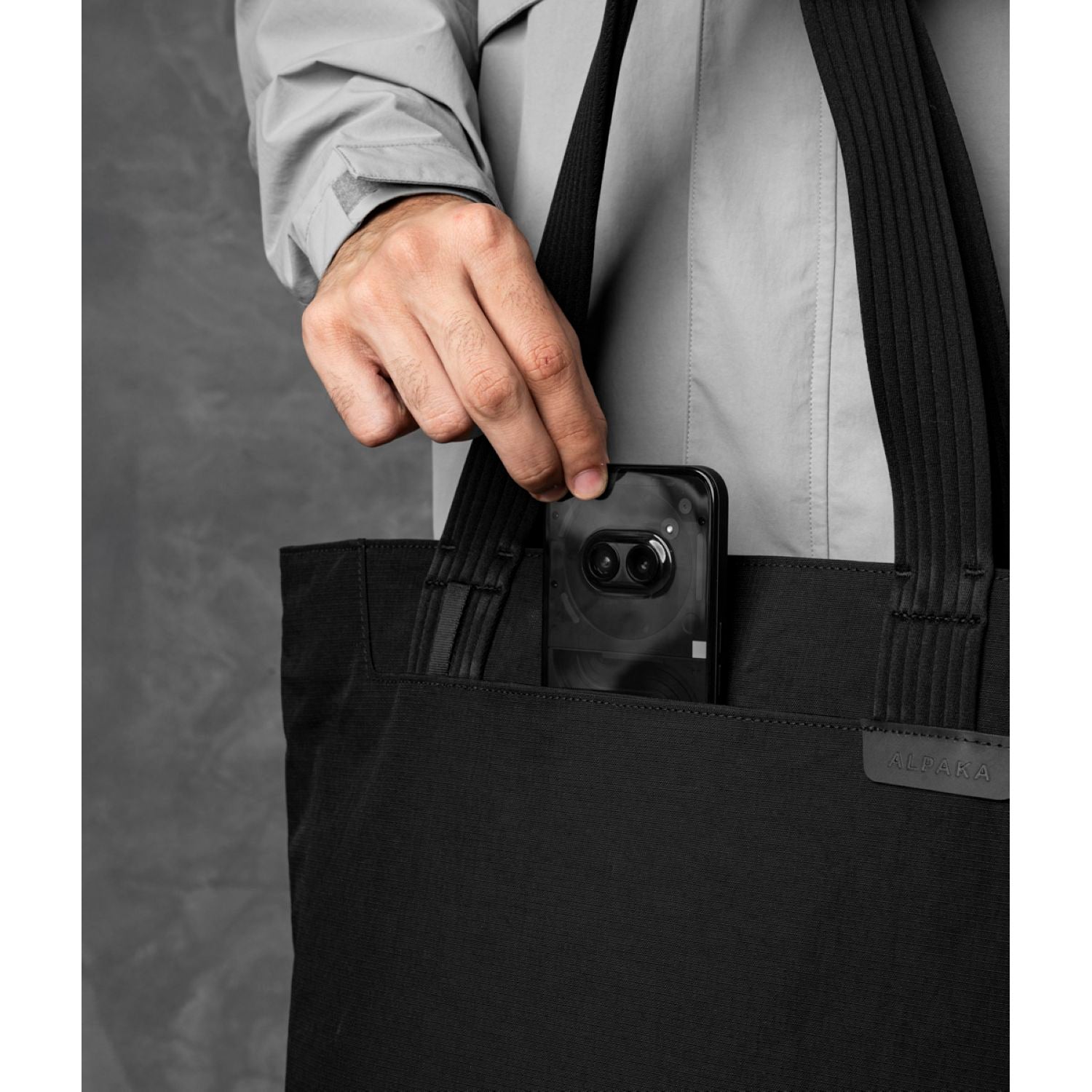 ALPAKA Flight Tote Bag (L)