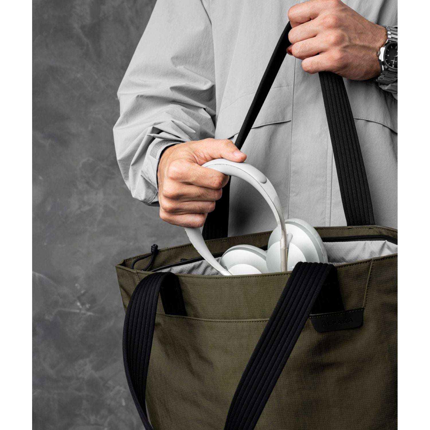 ALPAKA Flight Tote Bag (L)