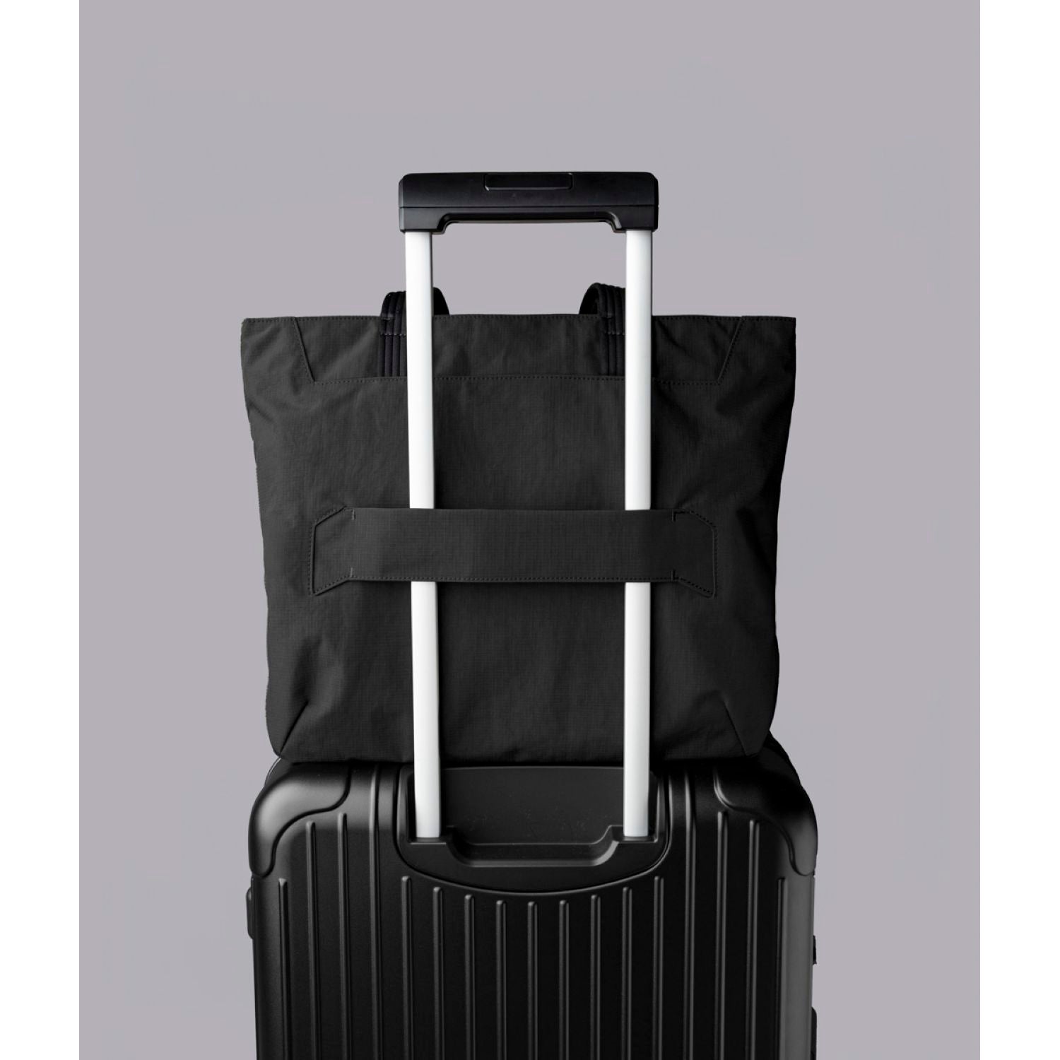 ALPAKA Flight Tote Bag (M)