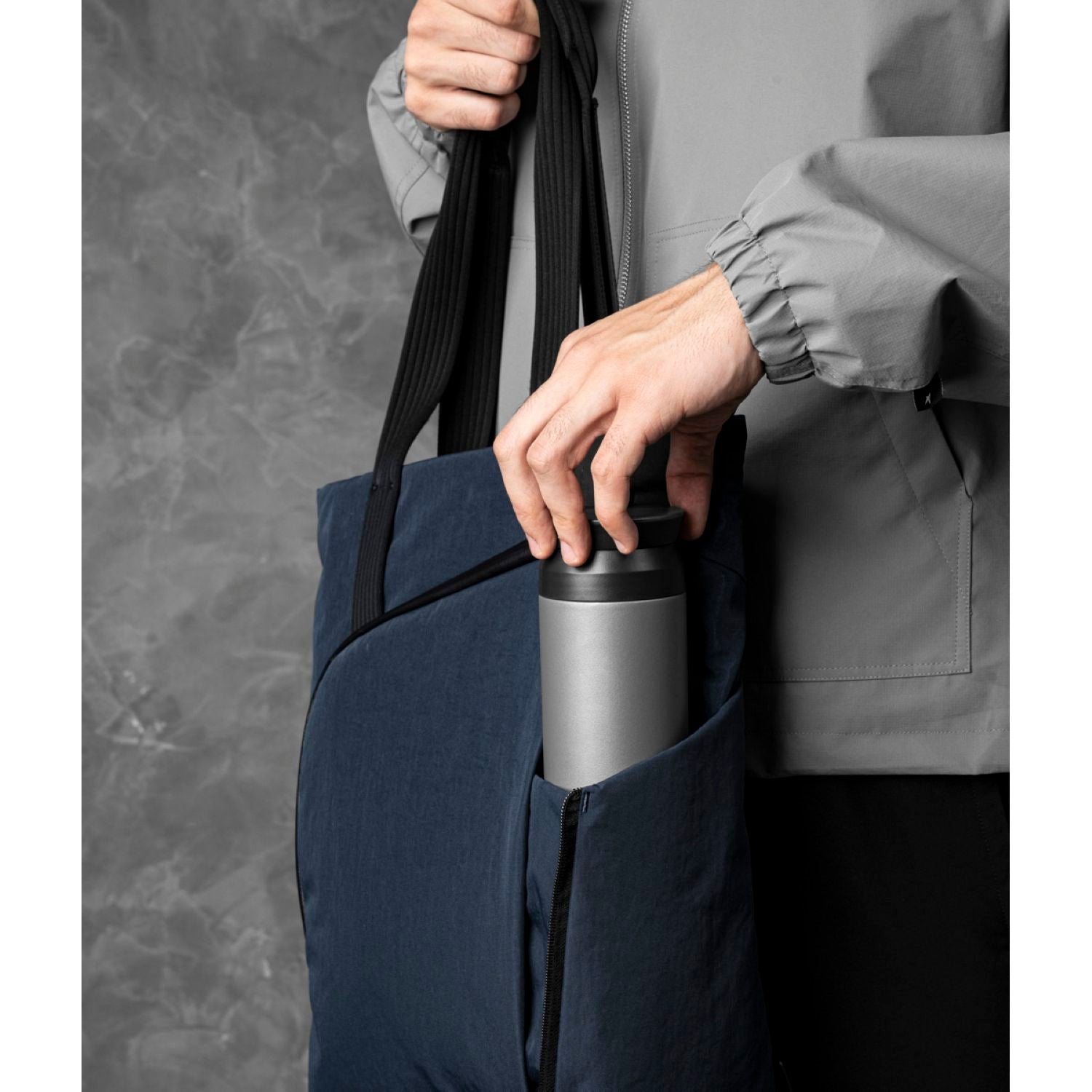ALPAKA Flow Tote Pack