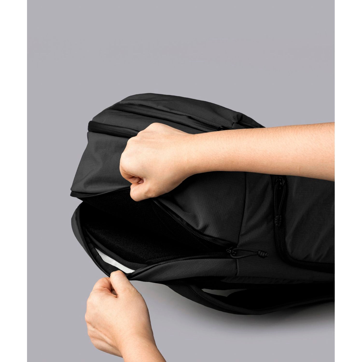 ALPAKA Traverse Backpack 30L