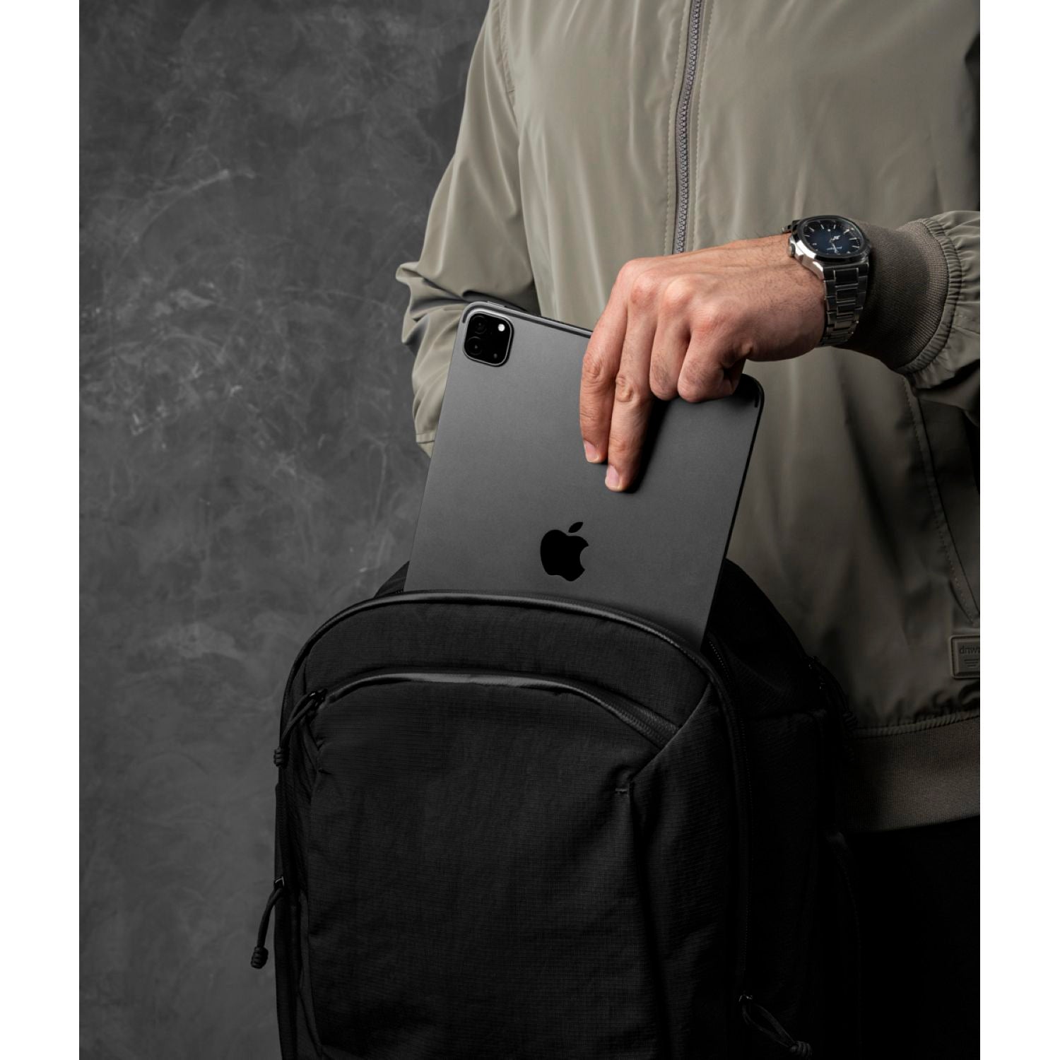 ALPAKA Traverse Backpack 30L