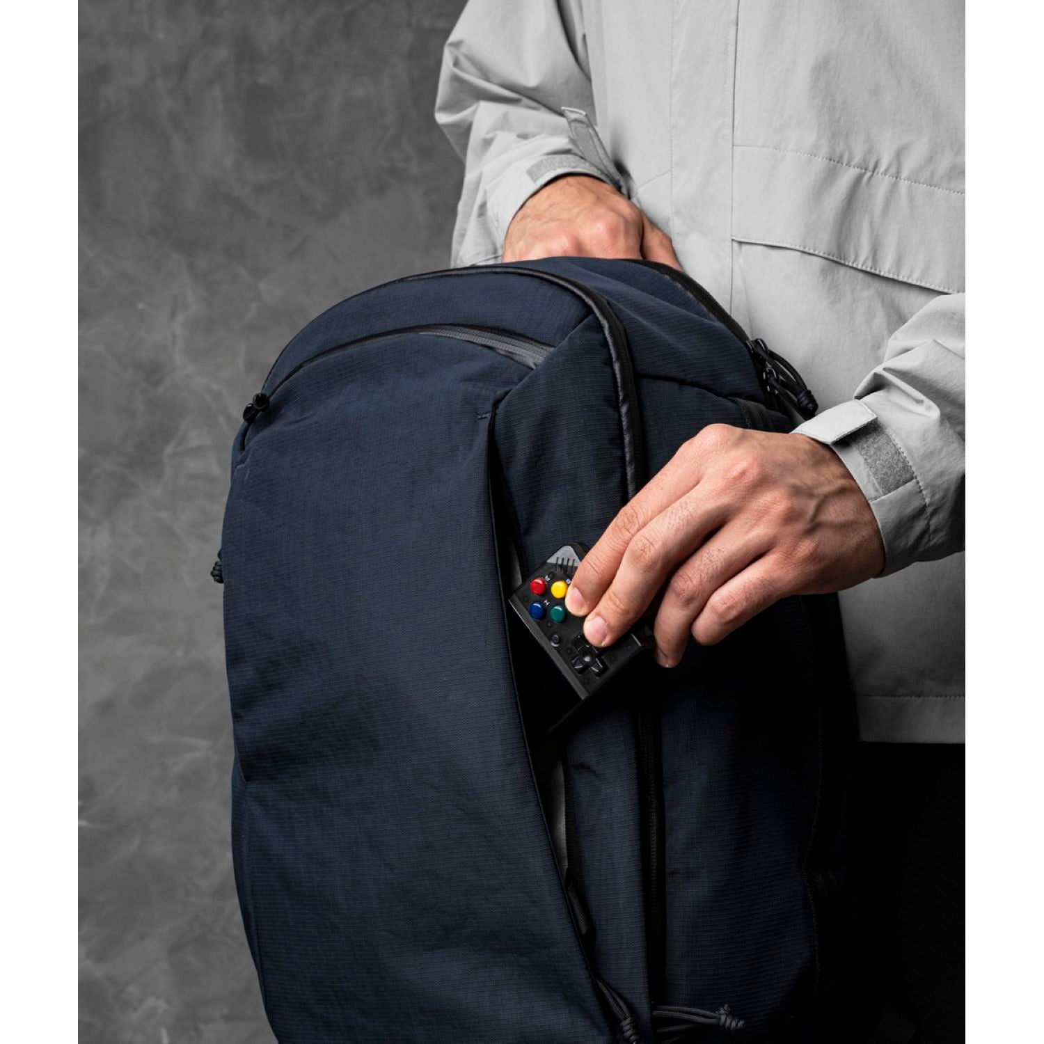 ALPAKA Traverse Backpack 30L