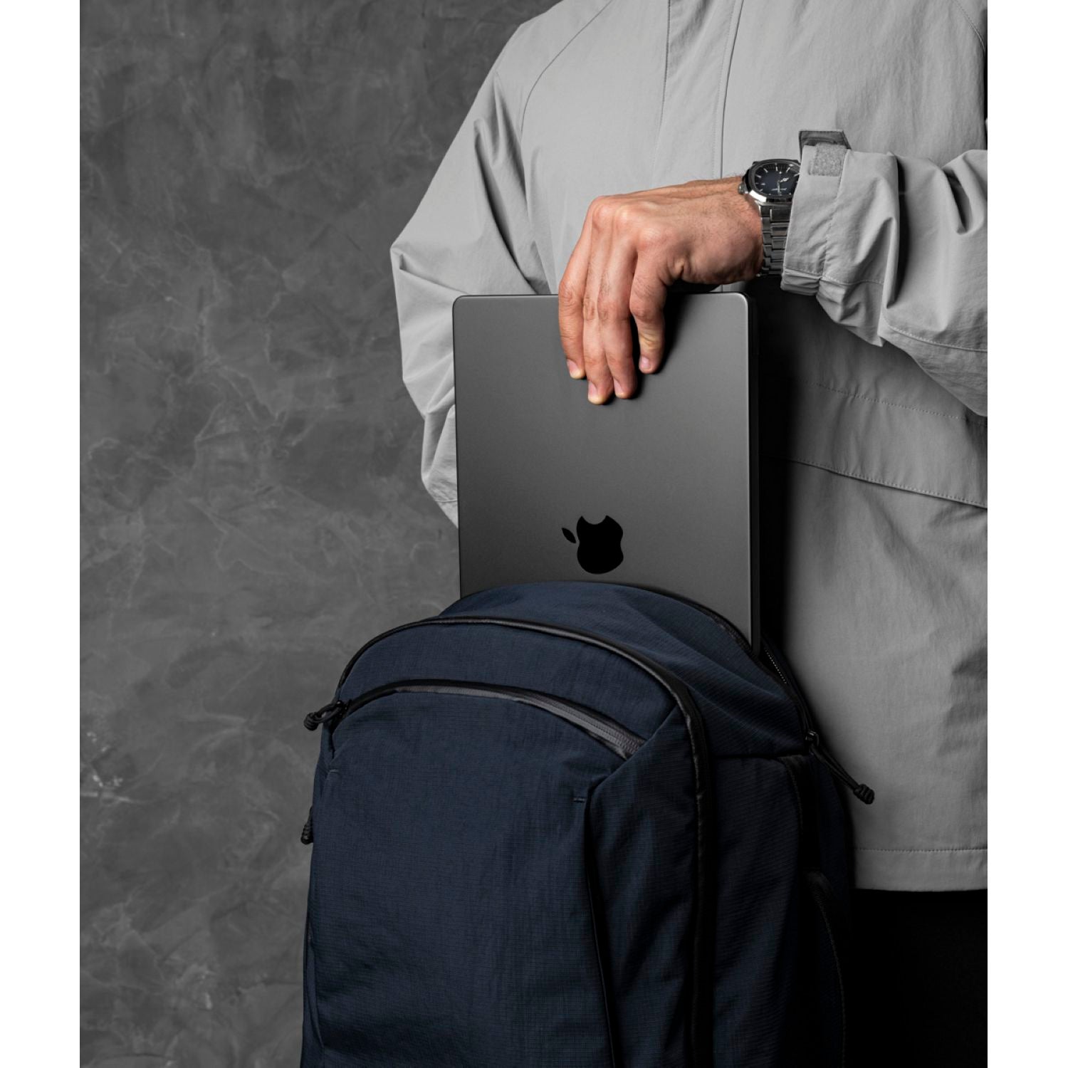 ALPAKA Traverse Backpack 30L