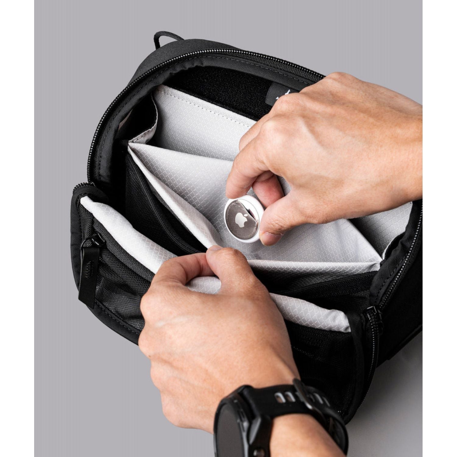 ALPAKA Vertex Pouch Mini 2L