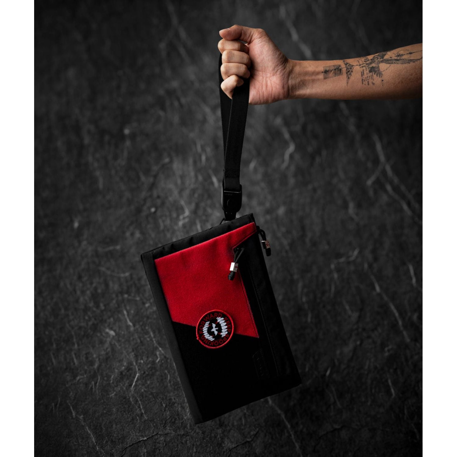 ALPAKA Zip Pouch Max - Vampire Edition