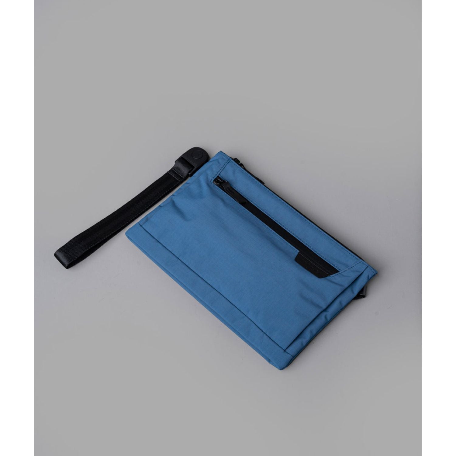ALPAKA Zip Pouch Max V2