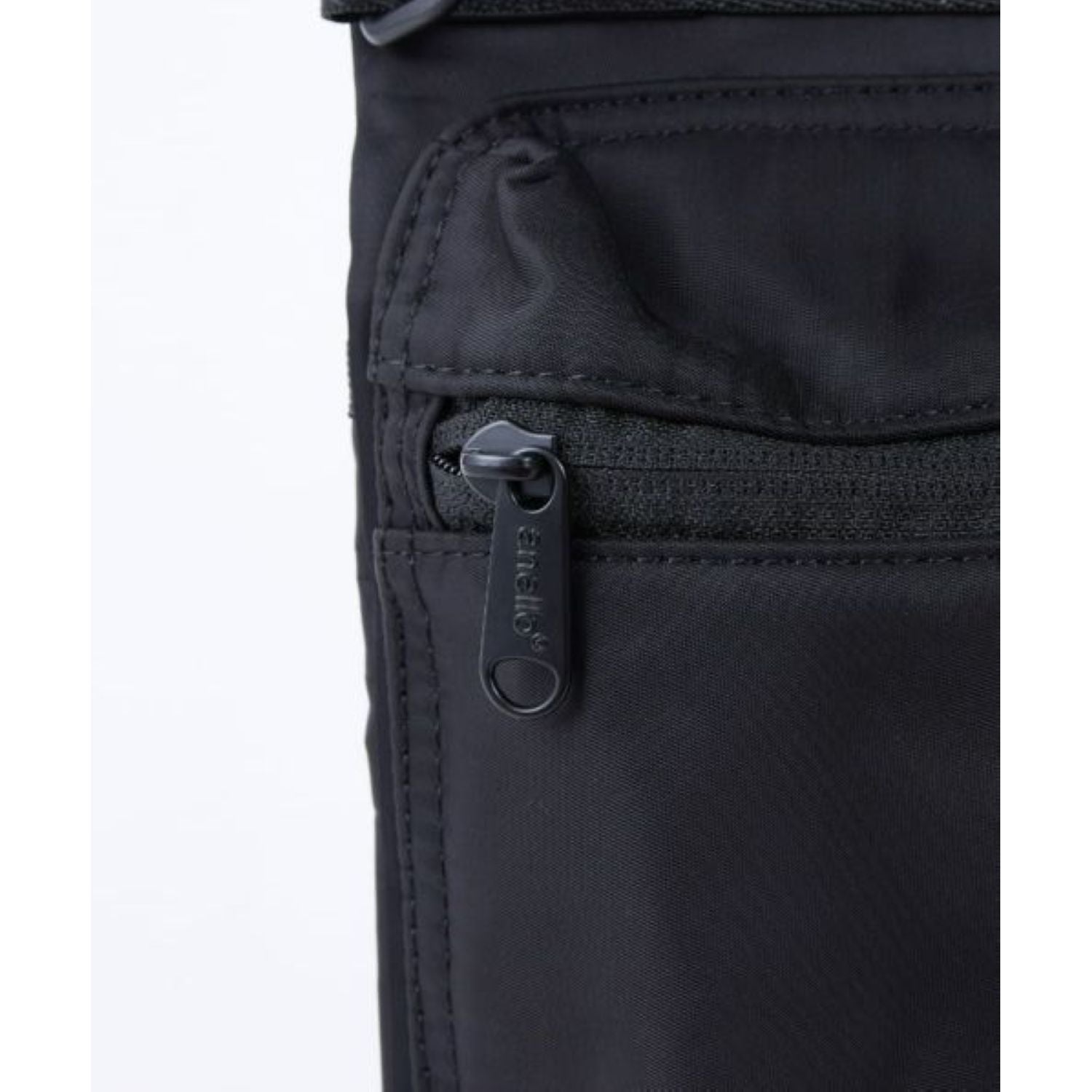 Anello Cosmic Shoulder Bag