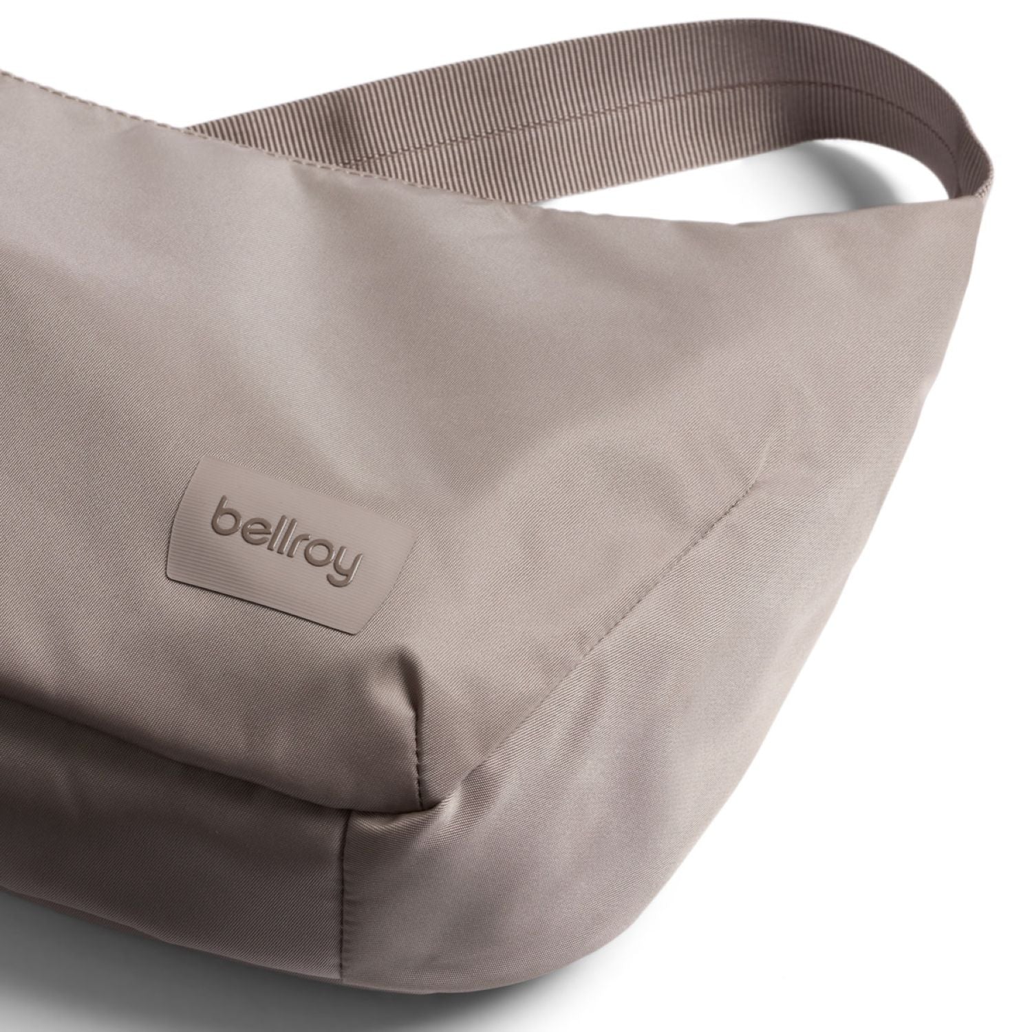 Bellroy Laneway Crescent Bag 2.5L