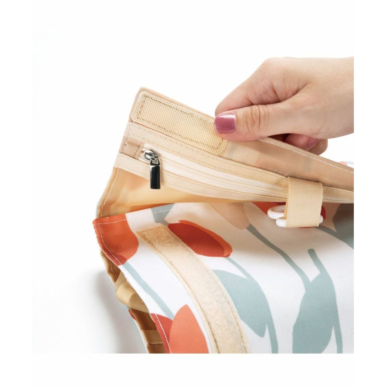 WPC Water Repellent Hanging Toiletry Kit