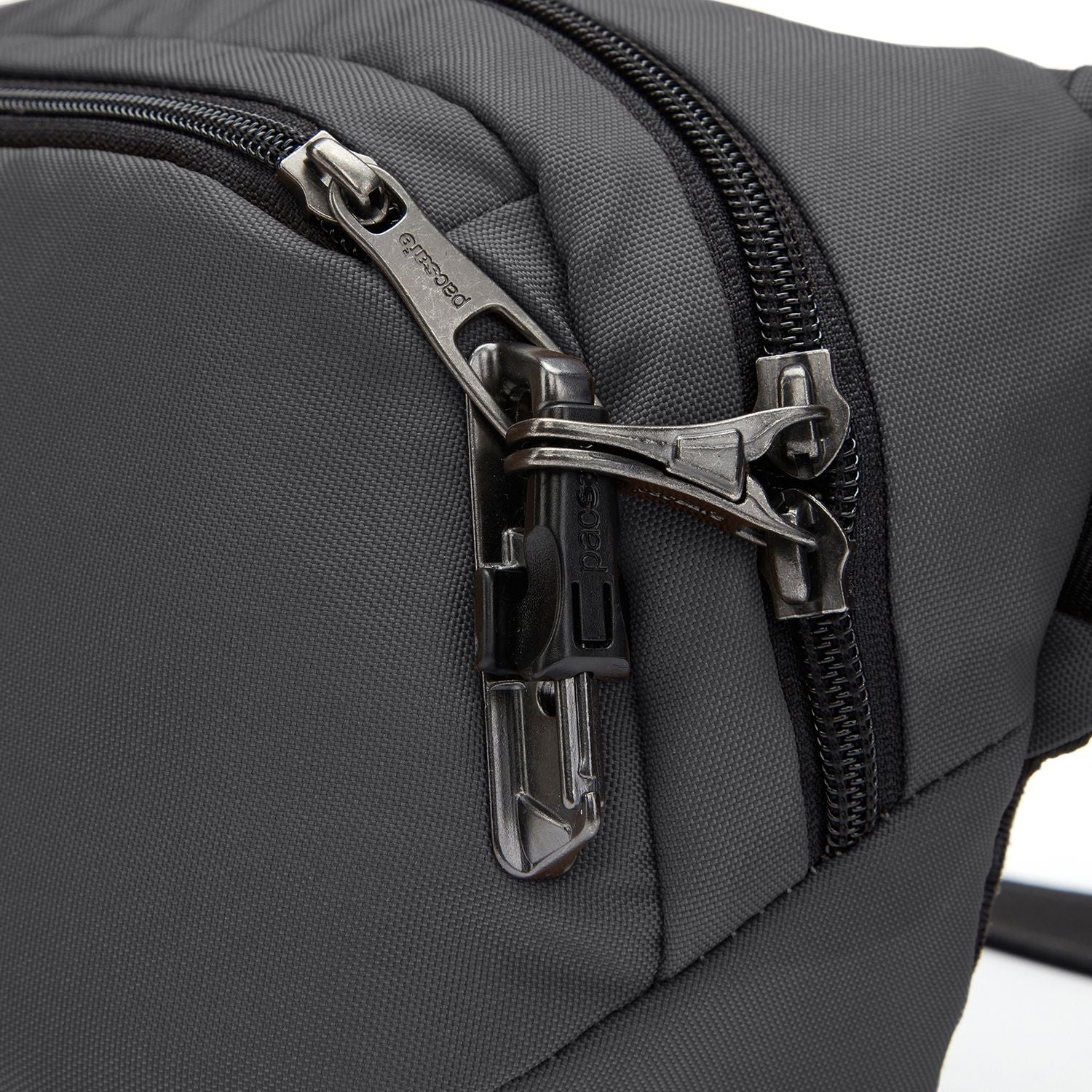 Pacsafe Vibe 100 Anti-Theft Hip Pack (SA)