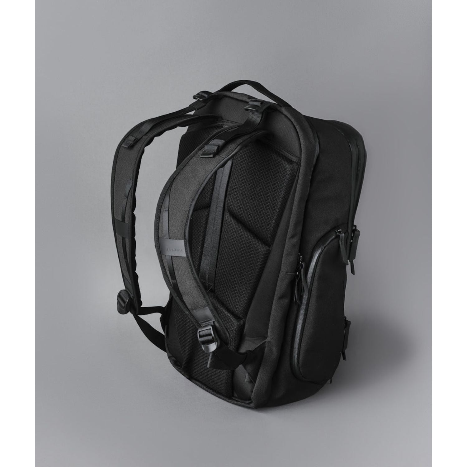 ALPAKA Elements Travel (35L) Axoflux 600D Backpack + Removable Waist Strap
