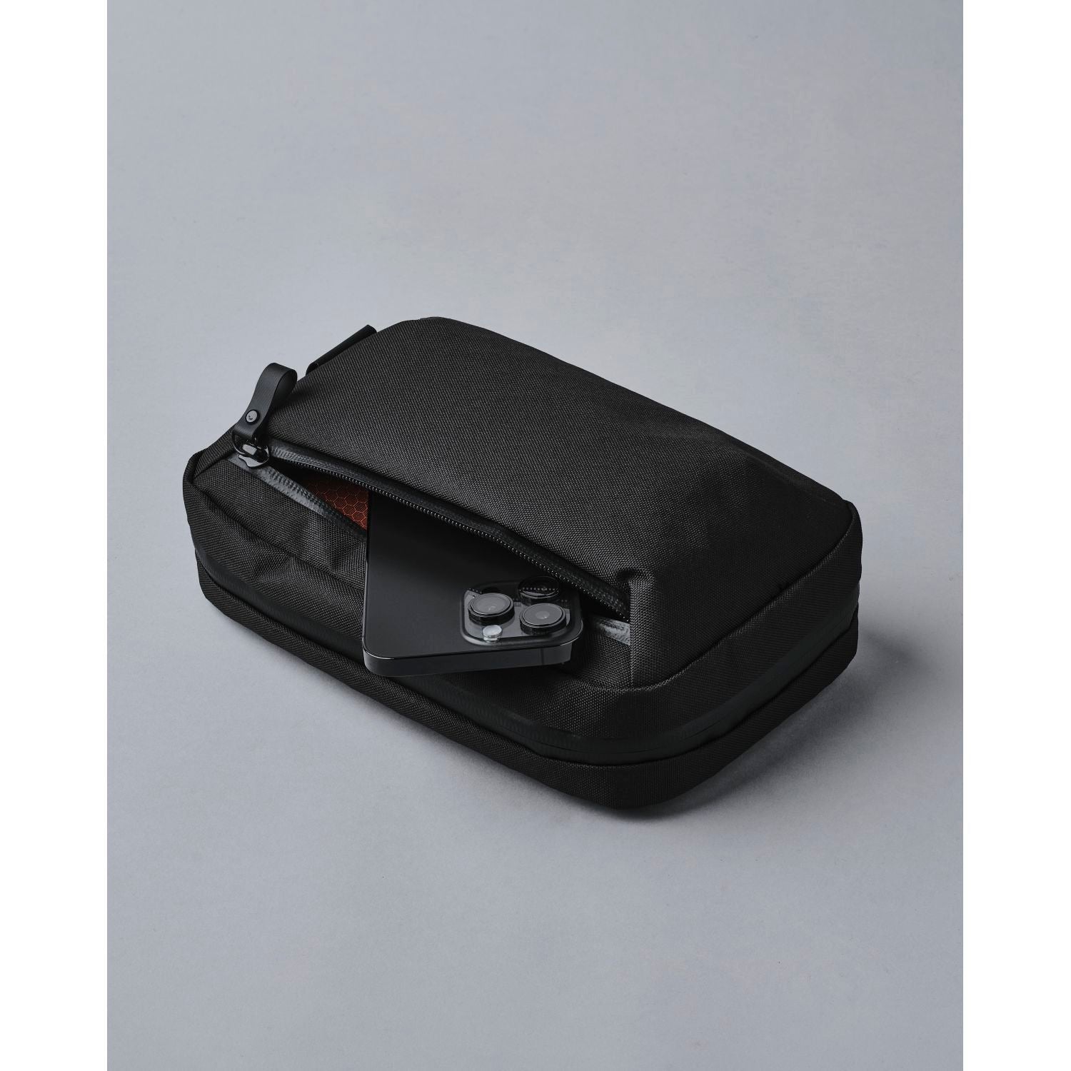 ALPAKA Elements Tech Case Sling