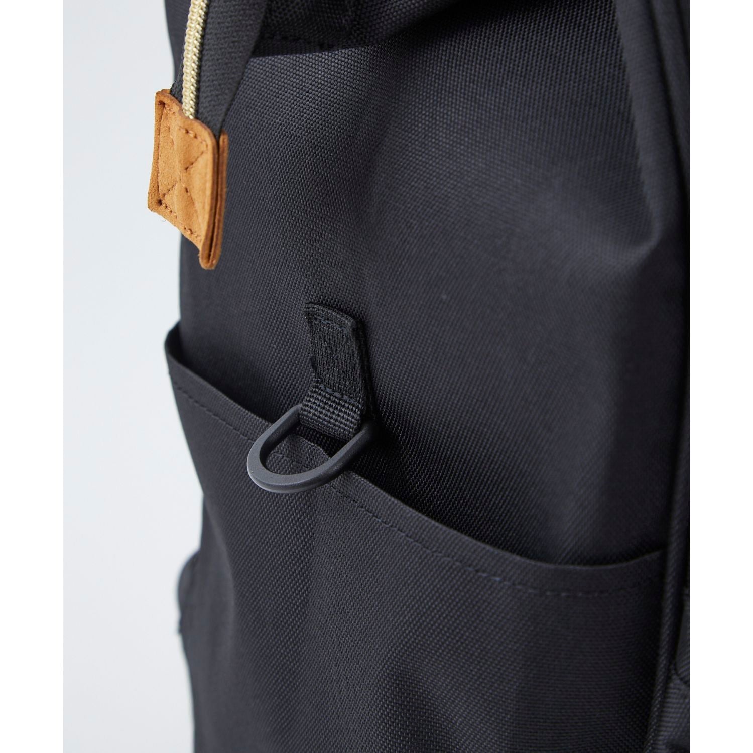 Anello Cross Bottle Kuchigane Backpack L