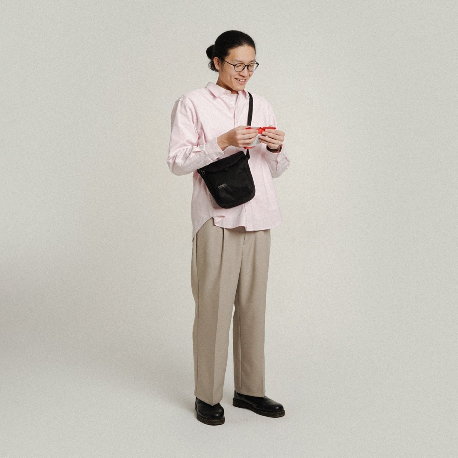 Hellolulu Desi Sling Bag Recycled