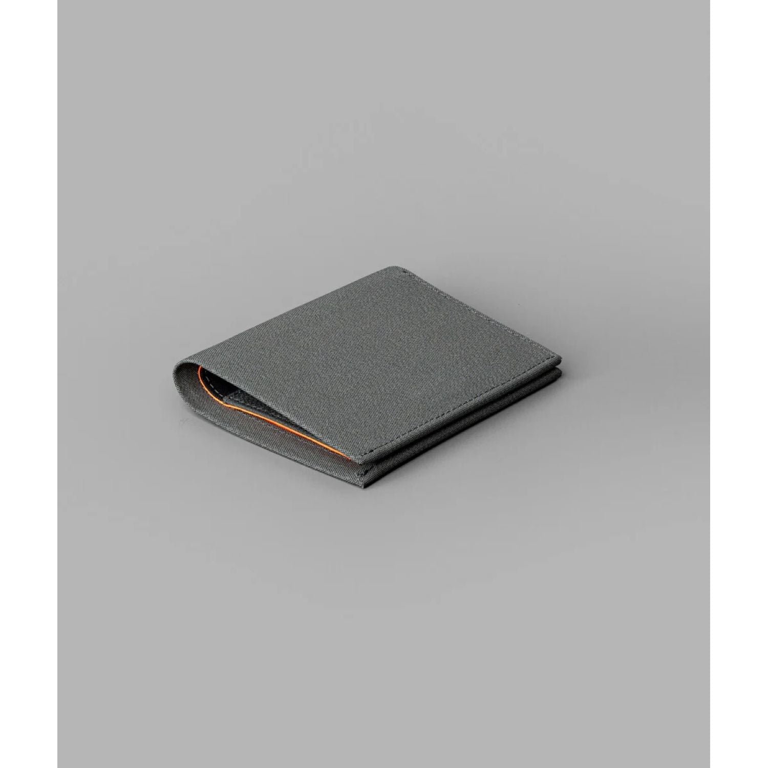 ALPAKA Bifold Cash Wallet