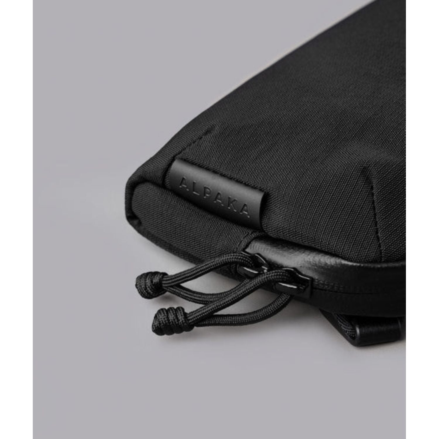 ALPAKA Flight Pouch Pro