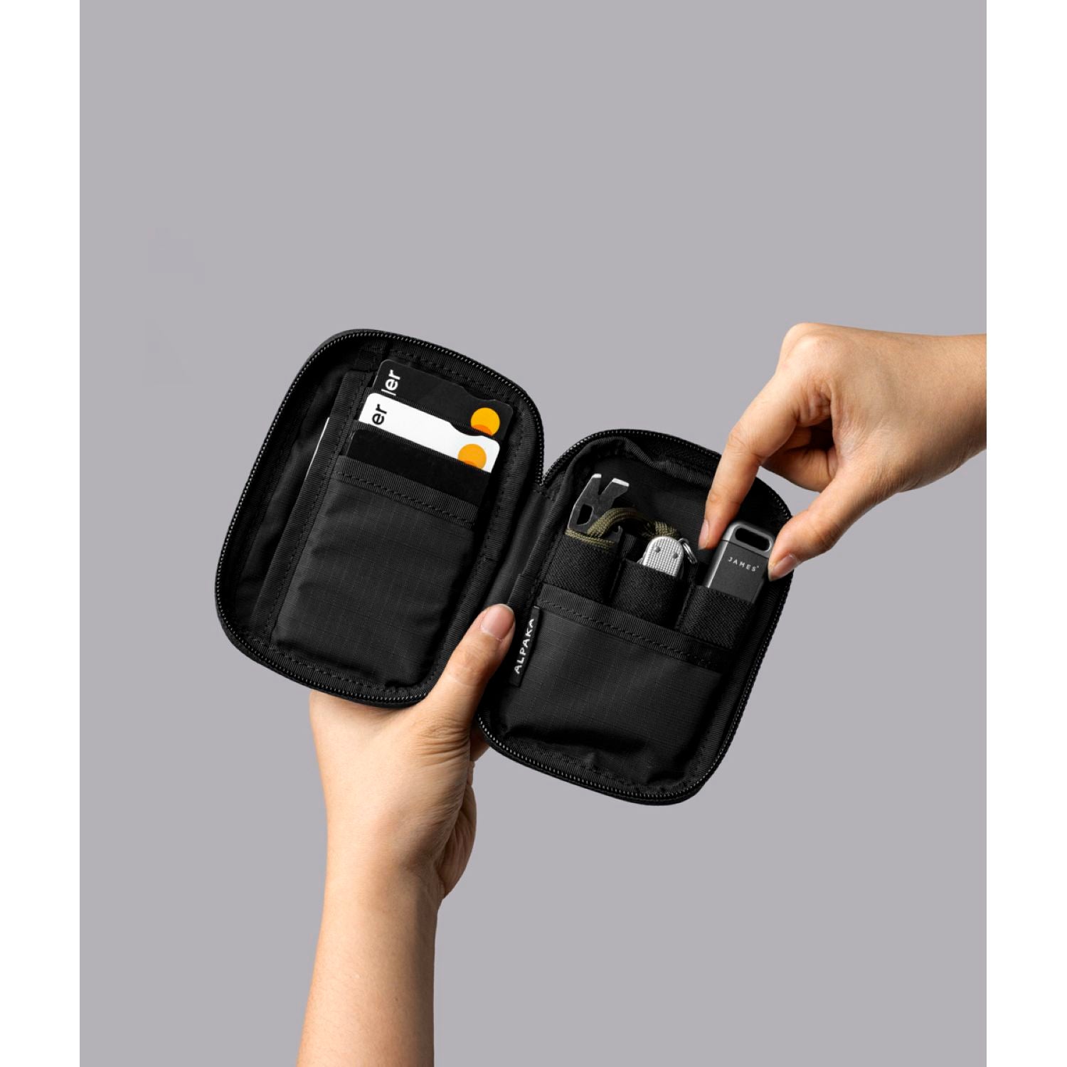 ALPAKA Hub Pouch V2