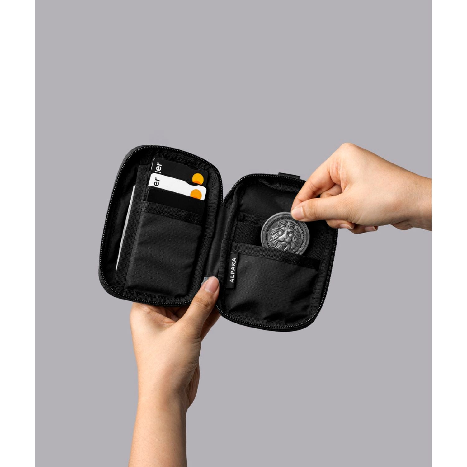 ALPAKA Hub Pouch V2