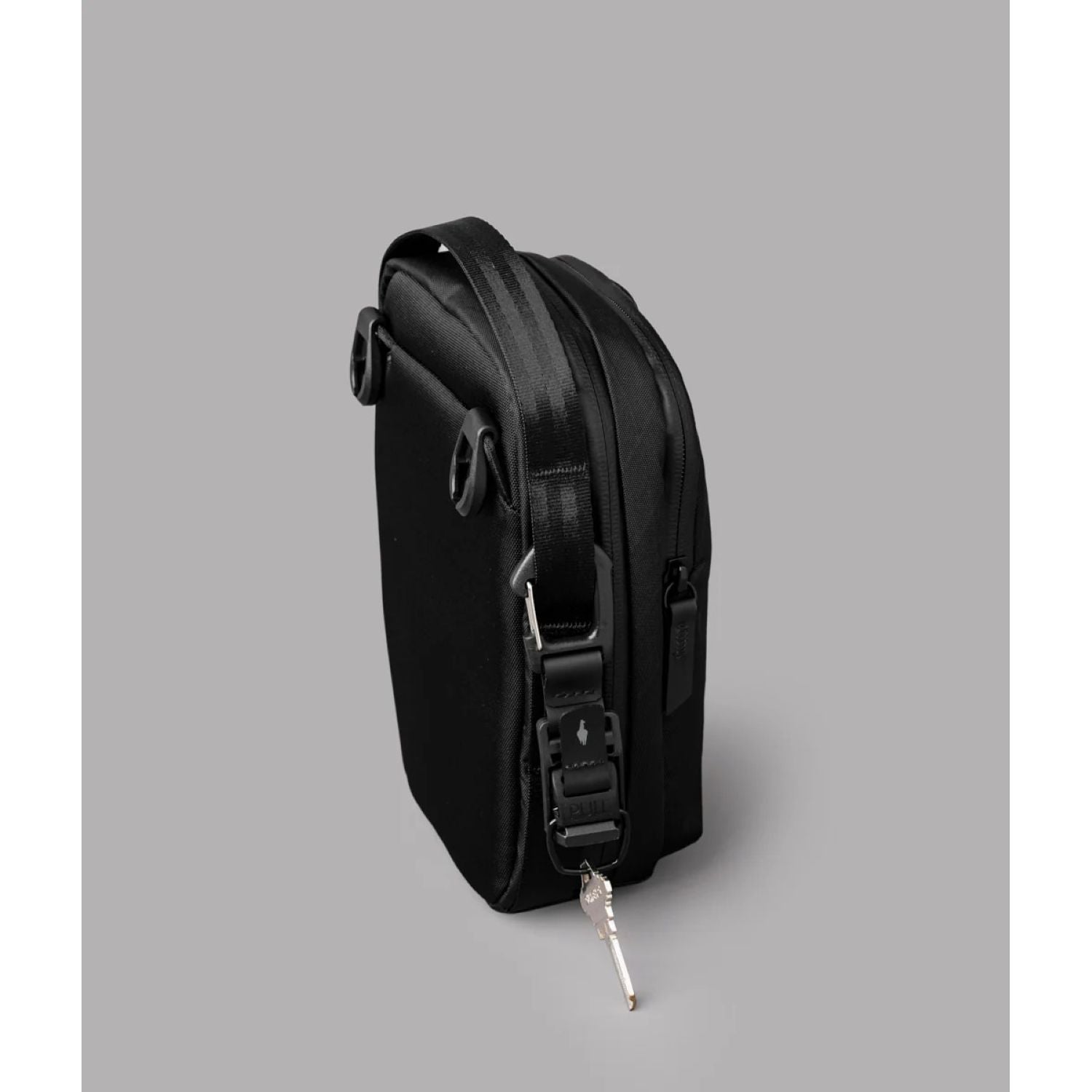 ALPAKA Metro Sling Max