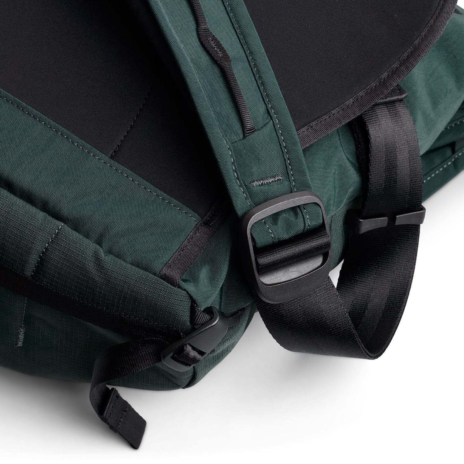 Bellroy Venture Messenger 16"
