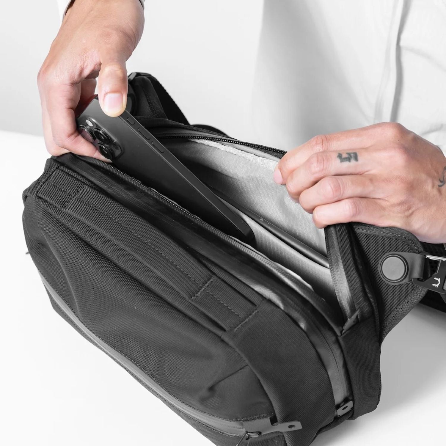 Black Ember Grip Sling-6 Embertex PFAS Free 6L