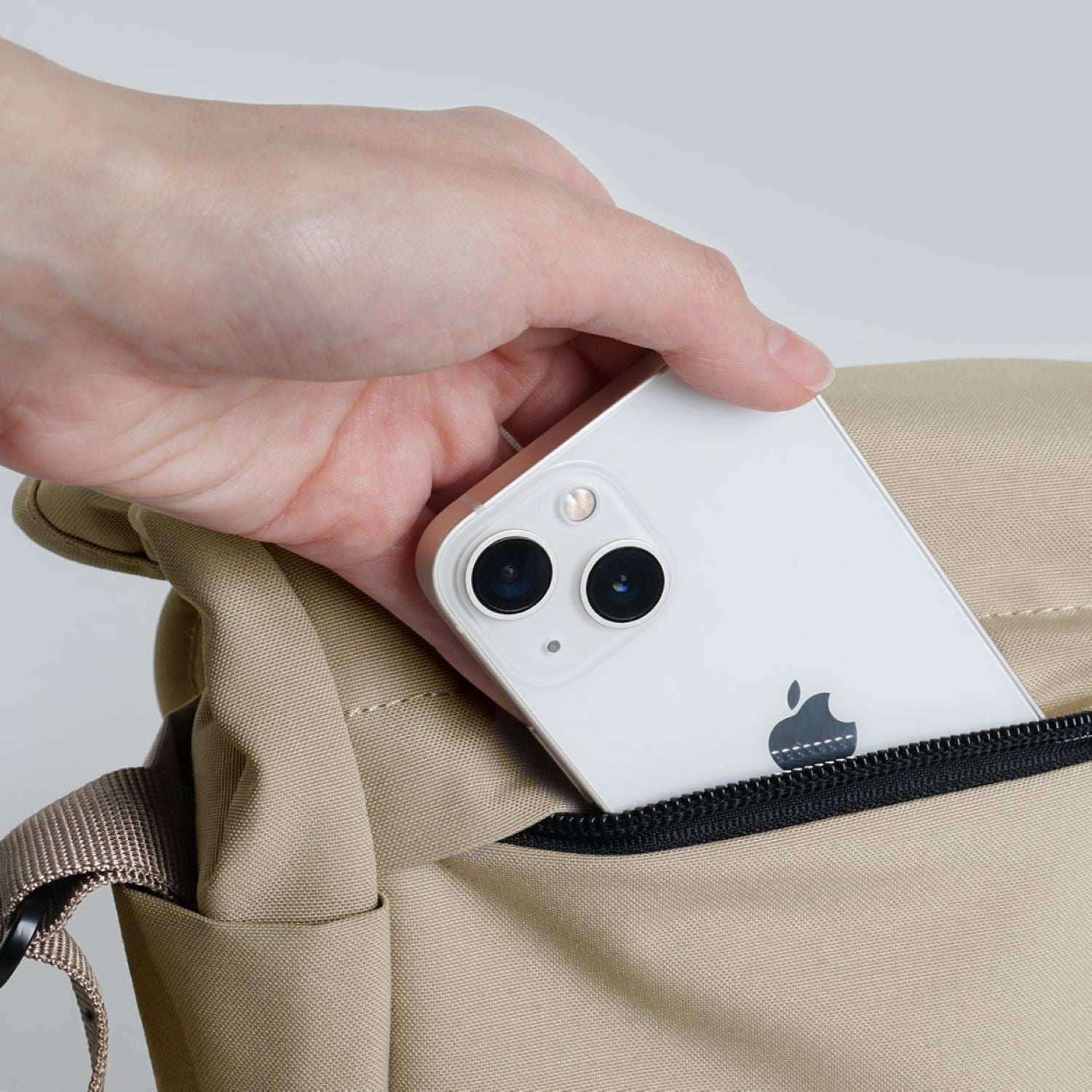 Hellolulu Vita Compact Camera Bag Recycled