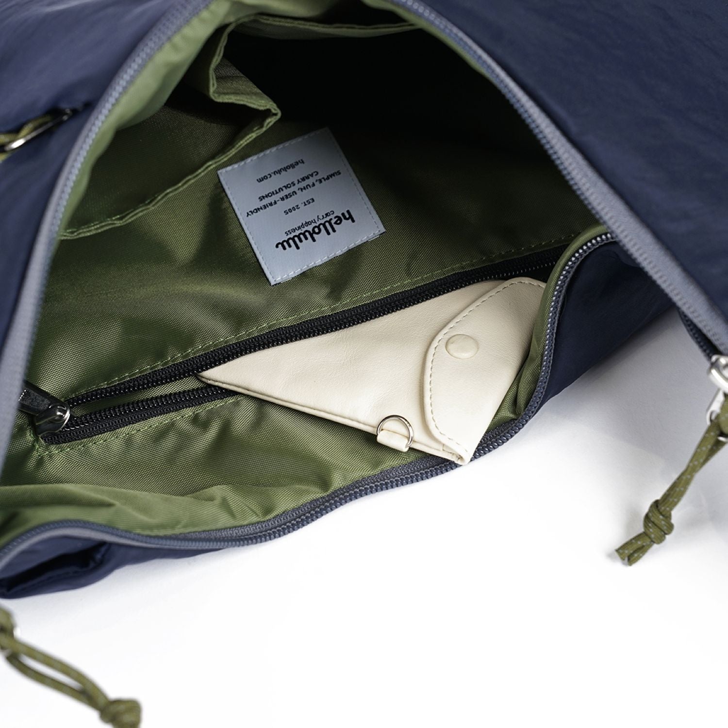 Hellolulu Zion Expandable Hobo Bag