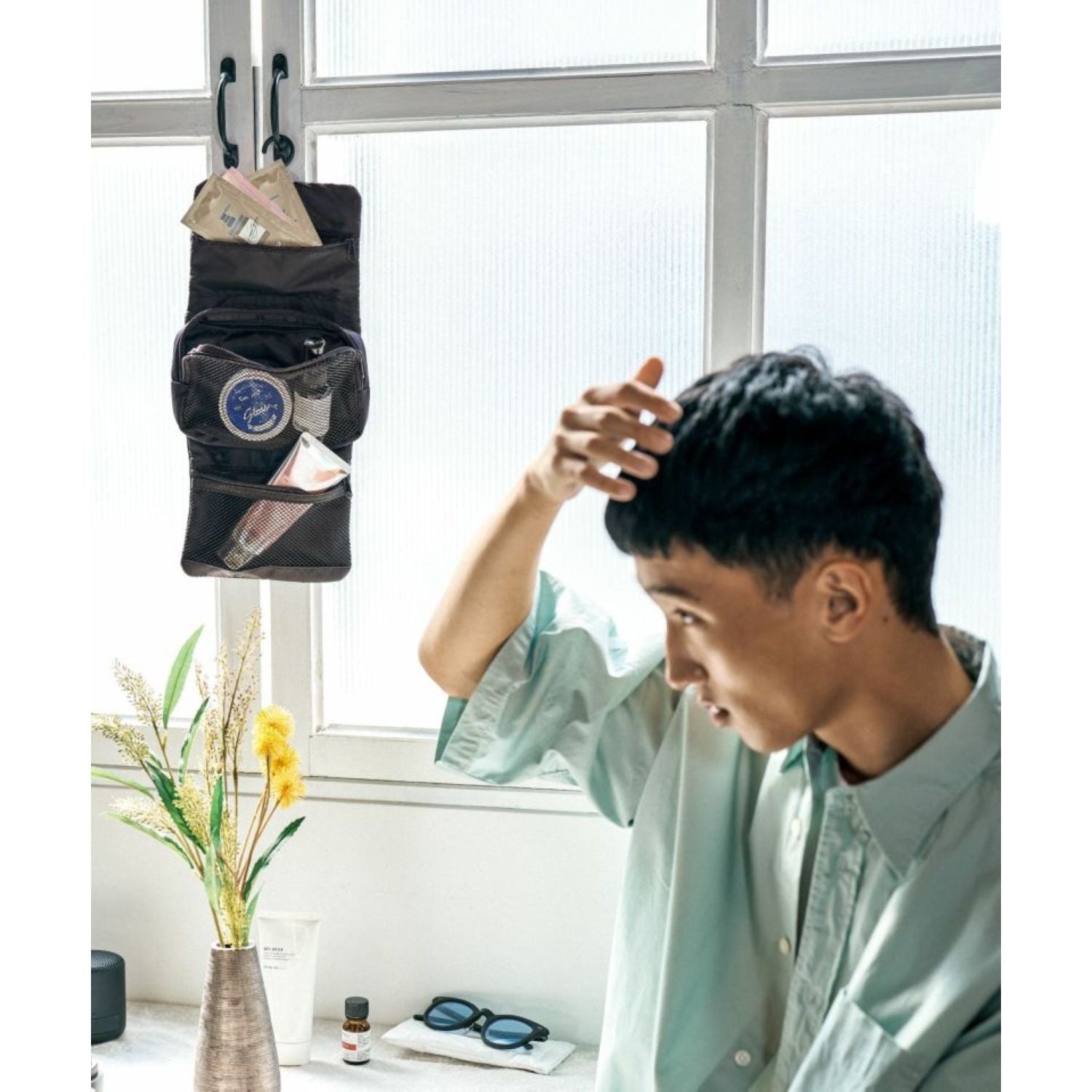 WPC Ondoo Travel Hanging Toiletry Kit